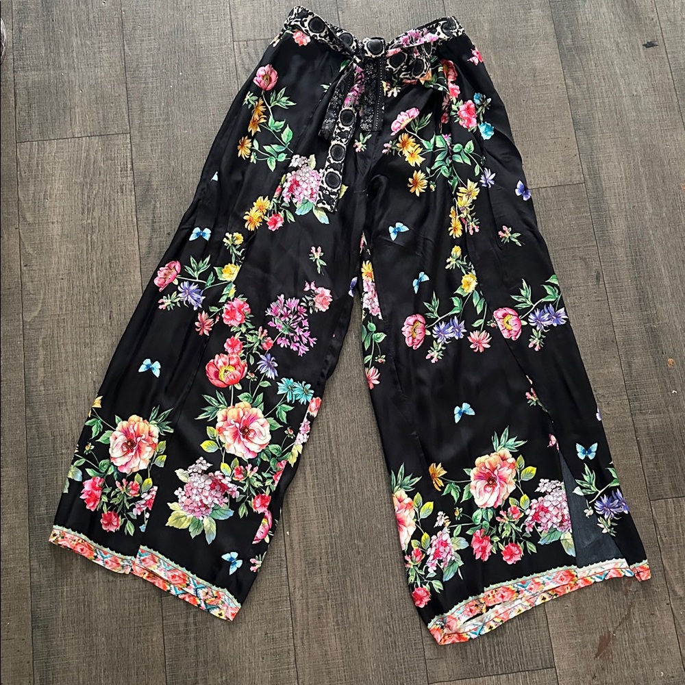 Johnny Was Silk Blend Butterfly Floral Wrap Fly Away Wide-Leg Pan sz XL NWT - Picture 2 of 8
